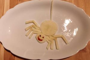 Spinne Sibbi rettet Apfel